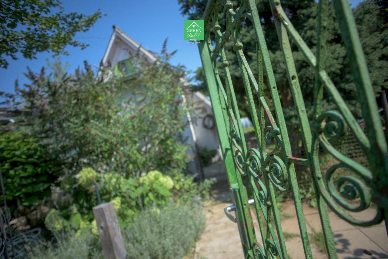 Green Chalet Hotel เวเรเชกแฮซ ภายนอก รูปภาพ